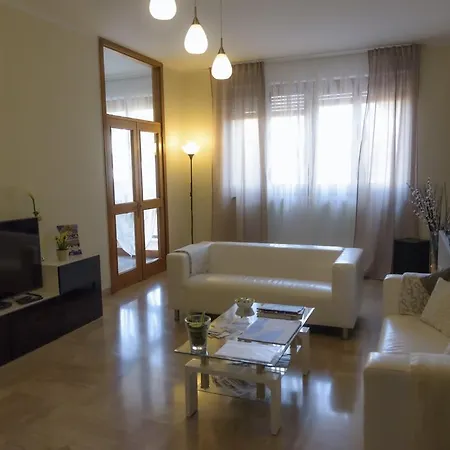 Bed and Breakfast Piazza Carmine Ταράντο