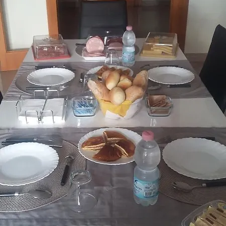 Piazza Carmine Bed and Breakfast 4*